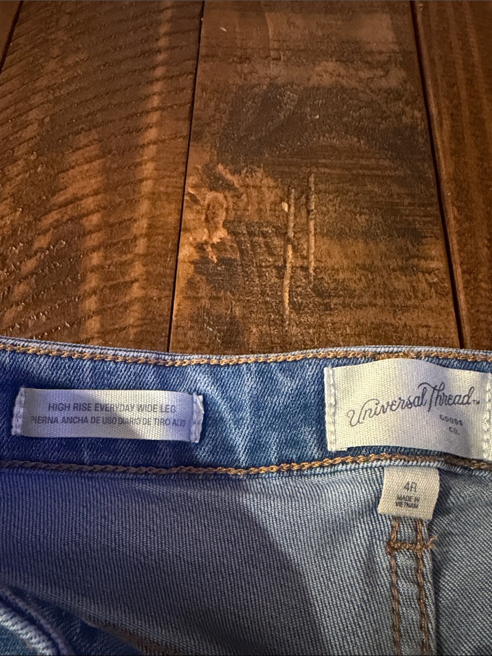 Universal Thread High Rise Jeans - Picture 3 of 7